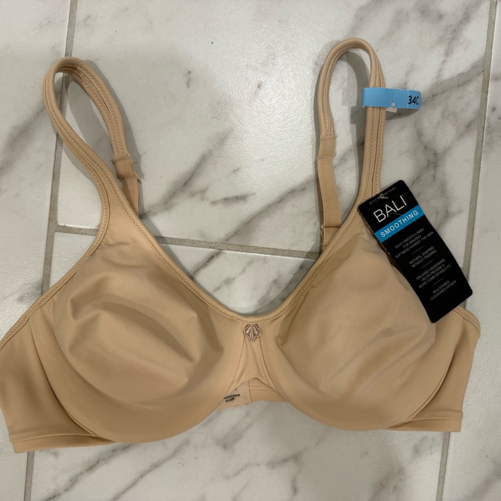 Bali Women's Smoothing Bra - Tan